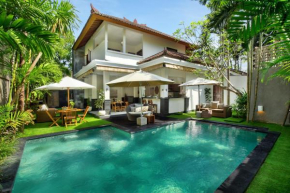 BIG Private 7 BED, 7 BATH, Goldflower Villa with 2x Pool, 2x lounge, Best location